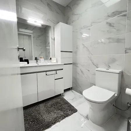 بيت للعطل House By Trip2portugal إسبِنو