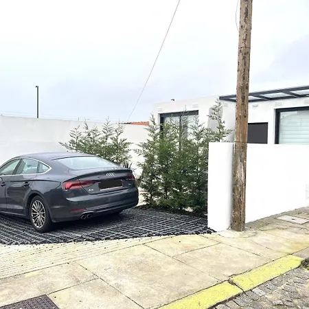 House By Trip2portugal 別荘